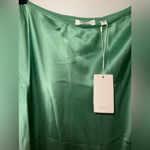 Doen Elowena Silk Skirt, S, Peridot - Picture 9 of 13